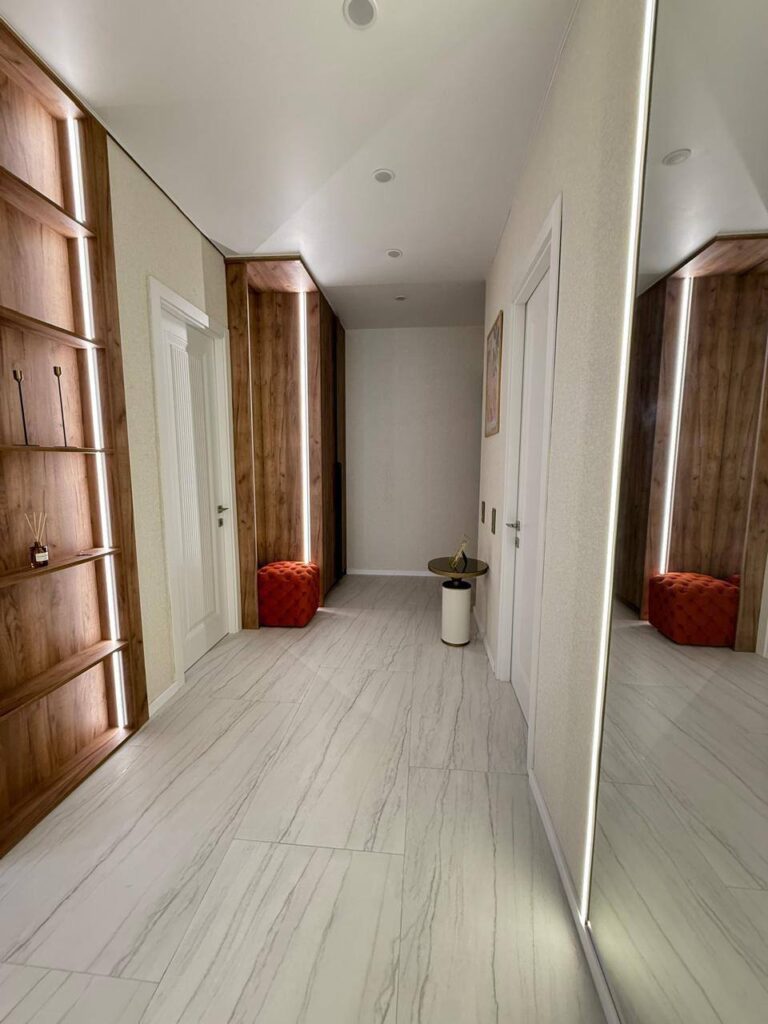 Secondary listing 78819525