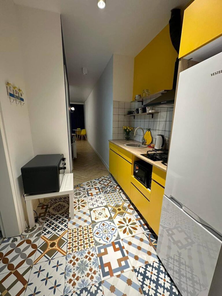 Secondary listing 78843719