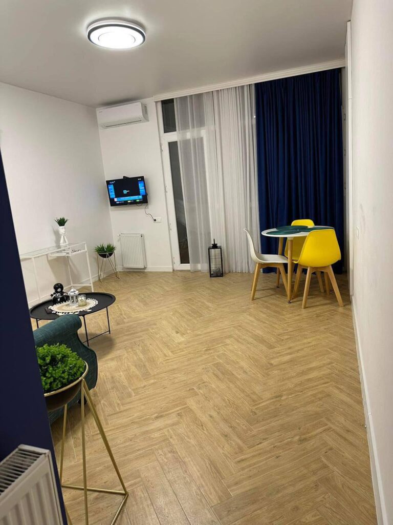 Secondary listing 78843719