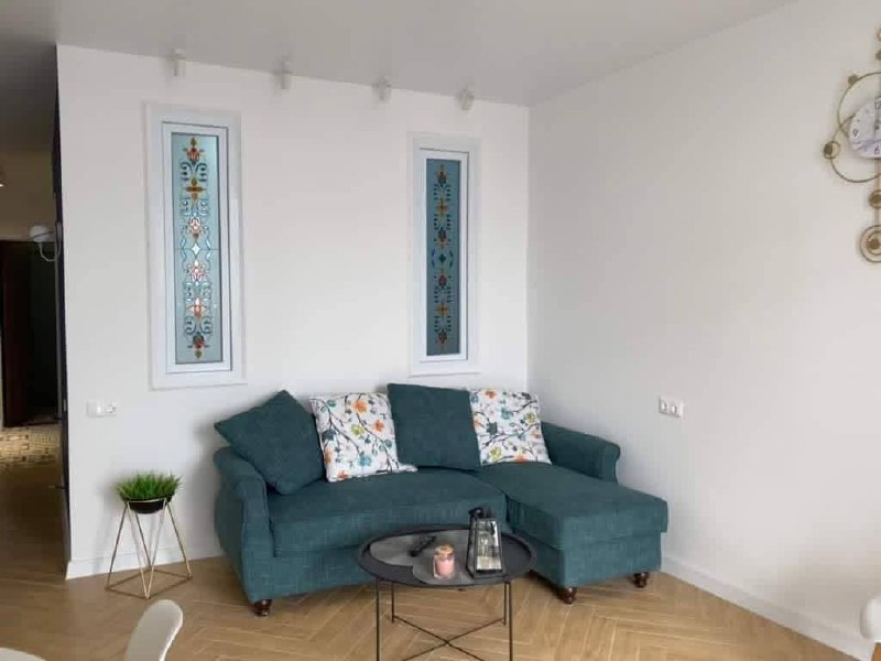 Secondary listing 78843719