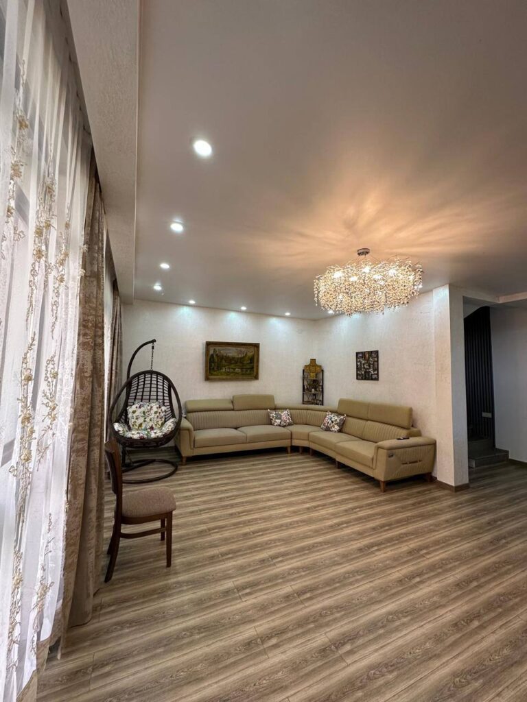 Secondary listing 78867319