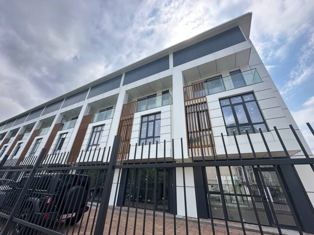 Secondary listing MSG15048