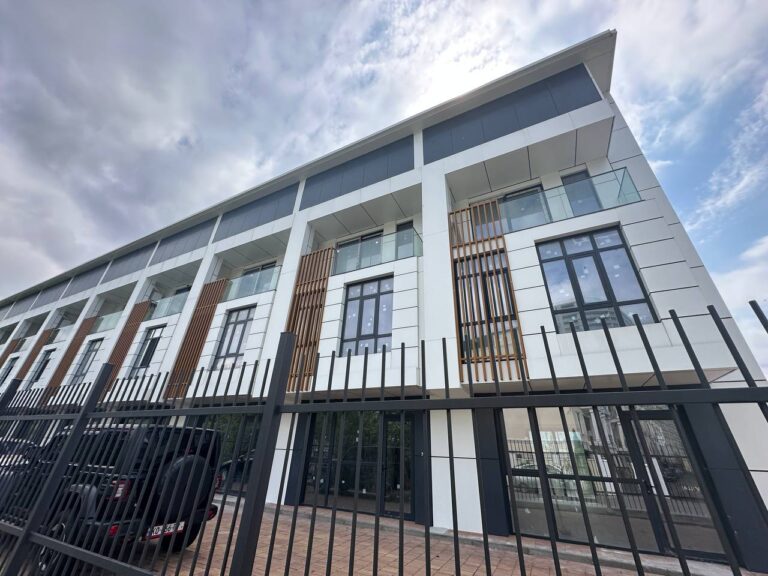 Студия 188.0 м² в районе Новый Бульвар — фото объекта