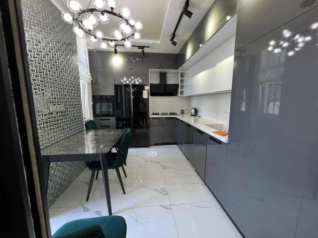 Secondary listing MSG15198