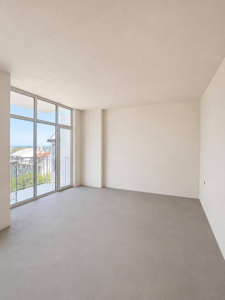 Secondary listing MSG15253