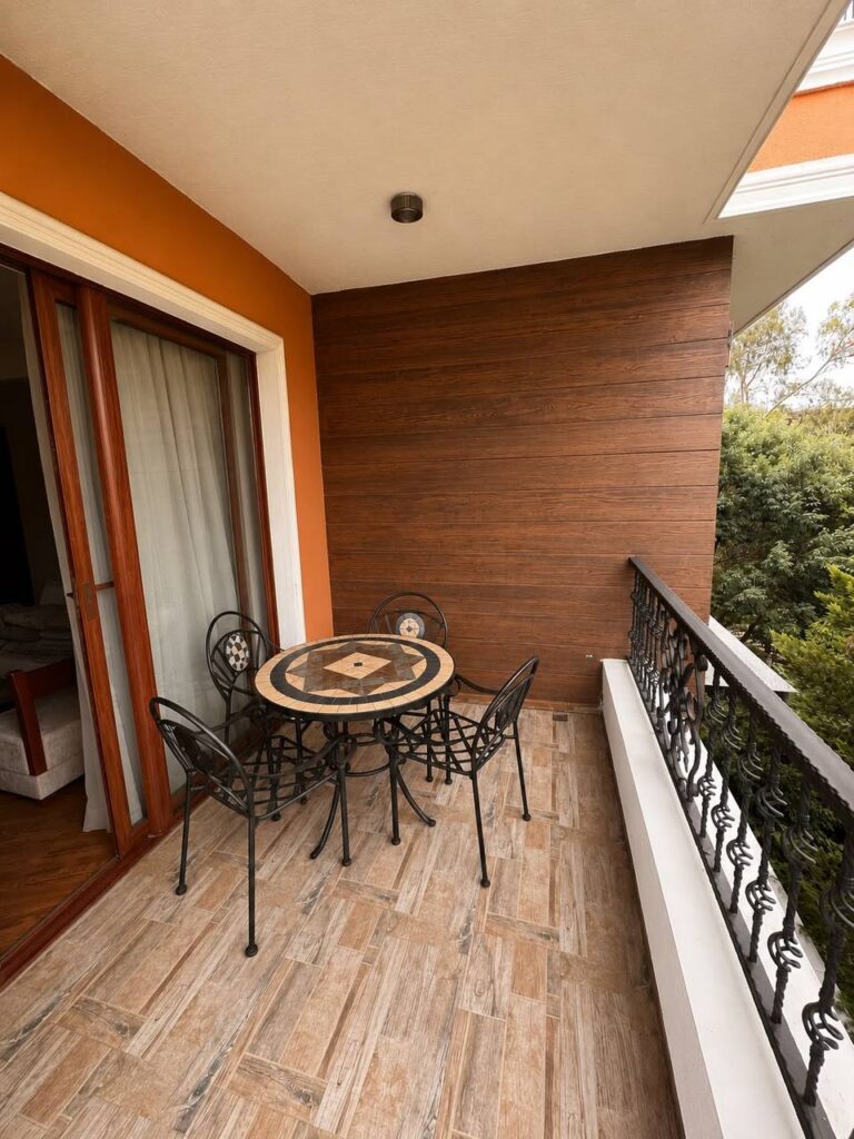 Secondary listing 79059111