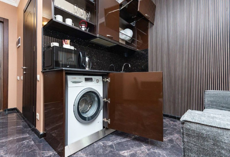 Secondary listing MSG15358