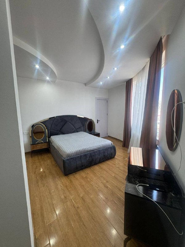 Secondary listing 79463839