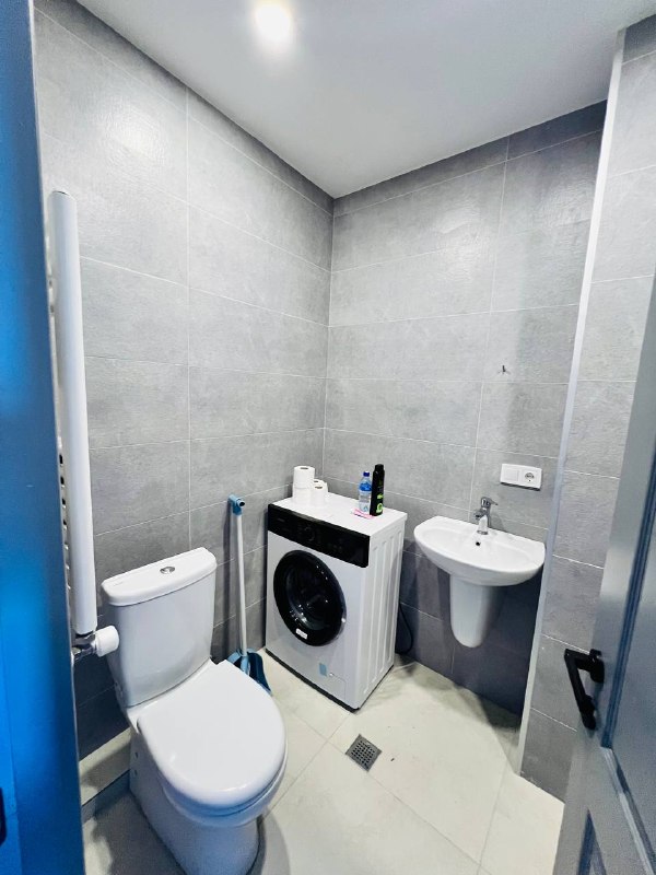 Secondary listing 79429843