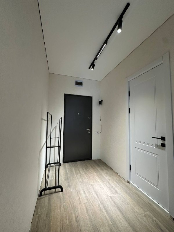 Secondary listing 77711703
