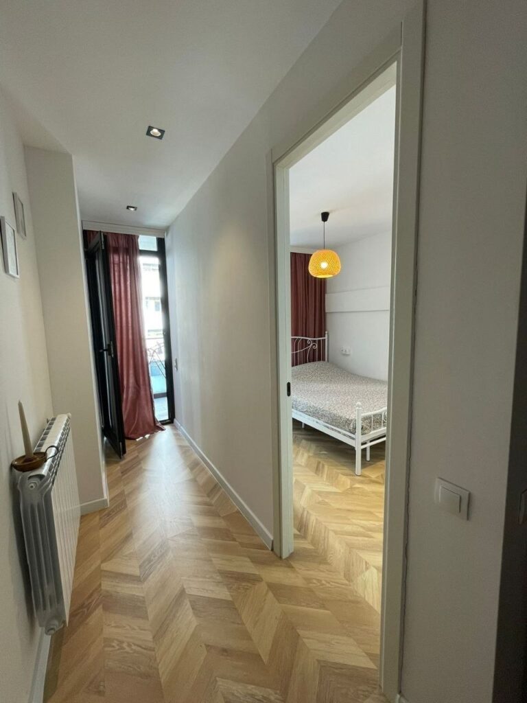 Secondary listing 79386417