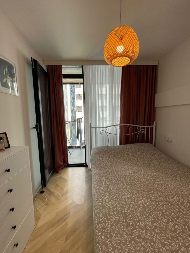Secondary listing 79386417
