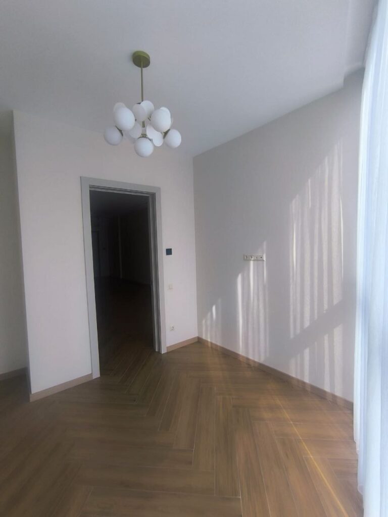 Secondary listing 79386169