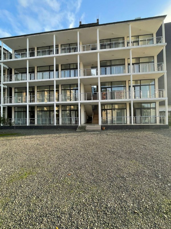 Secondary listing MSG10140