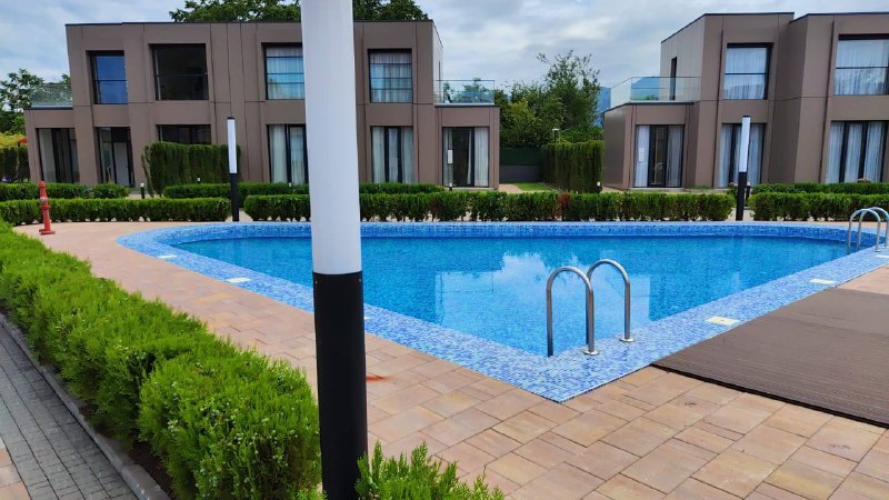 Secondary listing 74069725