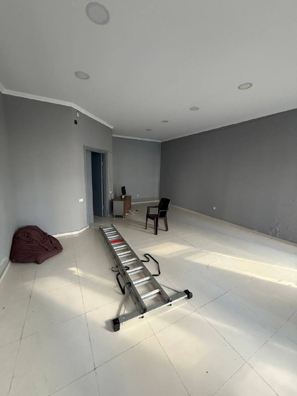 Secondary listing 77682095