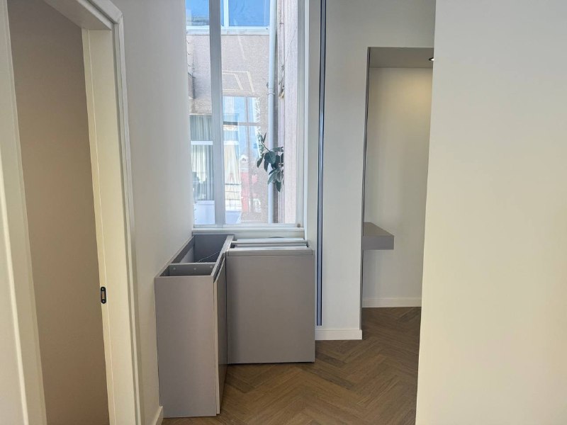 Secondary listing 80587849