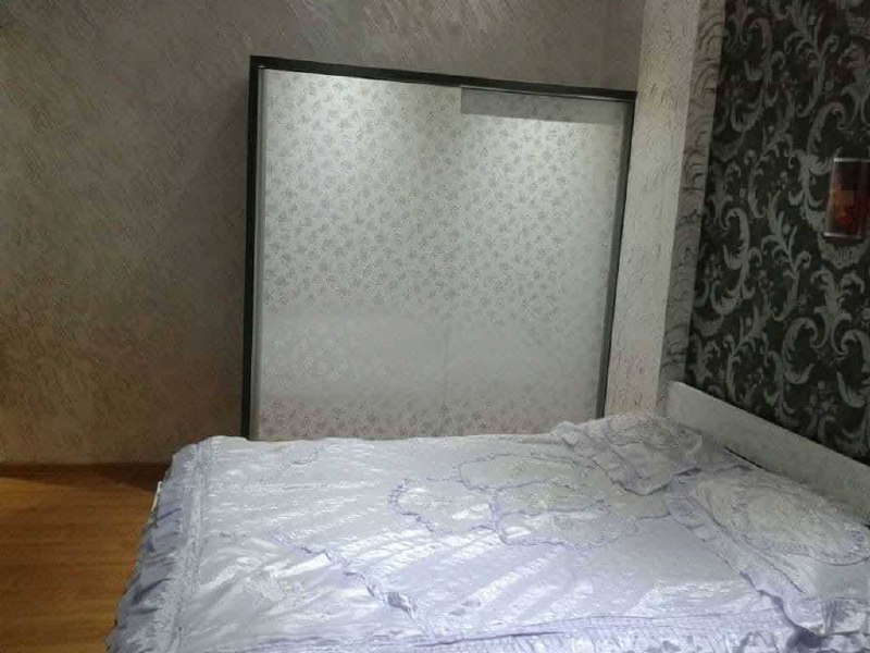 Secondary listing 80680929