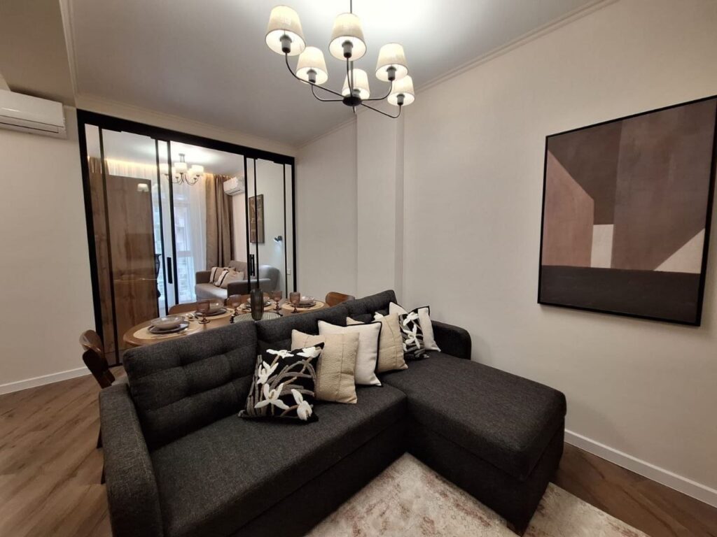 Secondary listing 79384177