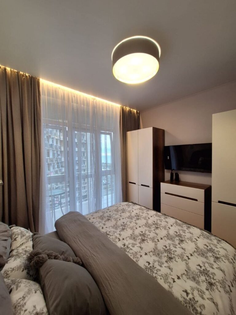 Secondary listing 79384177