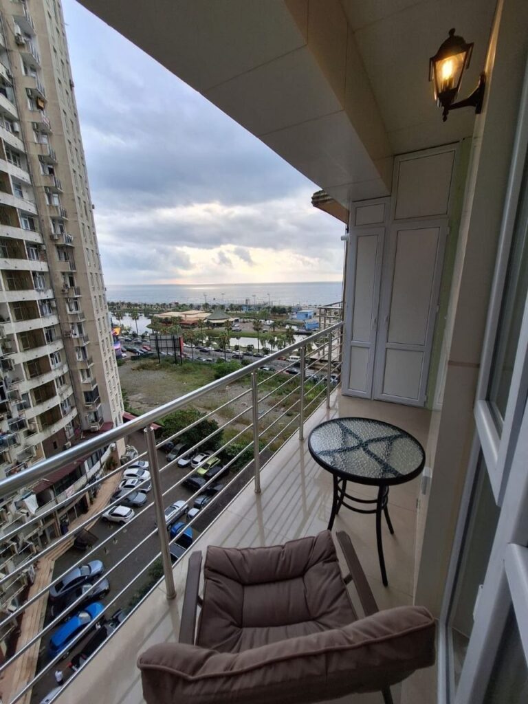 Secondary listing 79384177