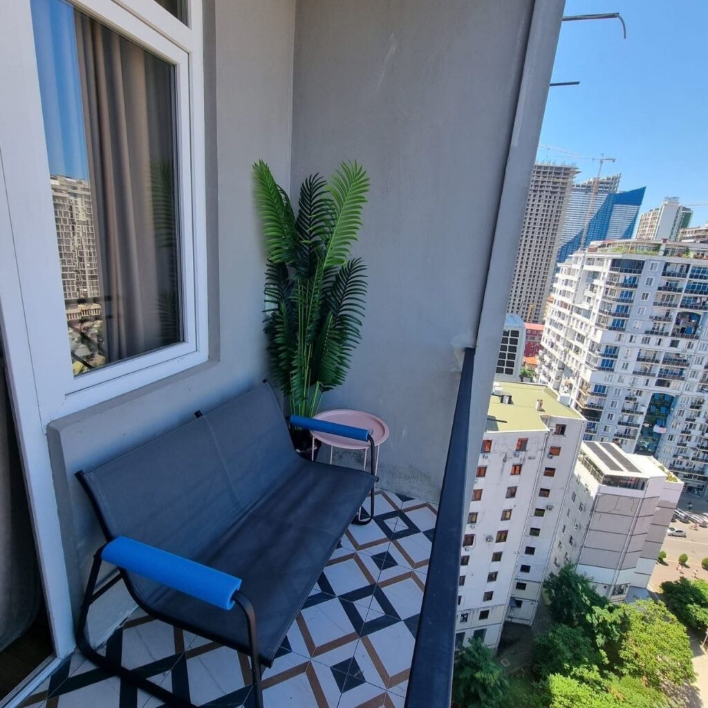 Secondary listing 79385929