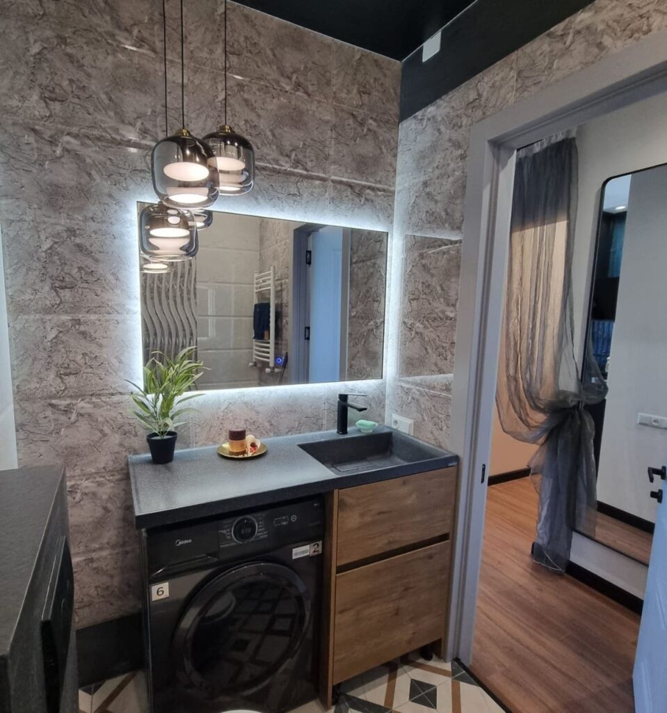Secondary listing 79385929