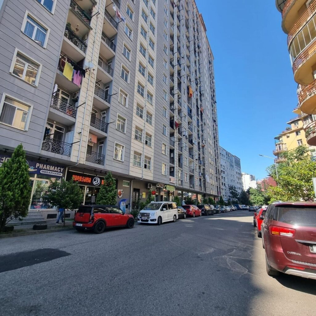 Secondary listing 79385929